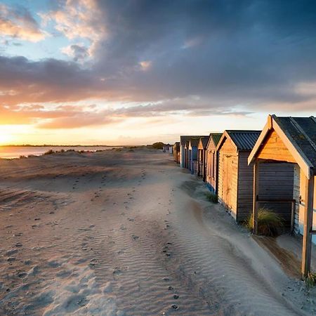 Modern & Stylish Seaside Family Home Chichester Eksteriør billede